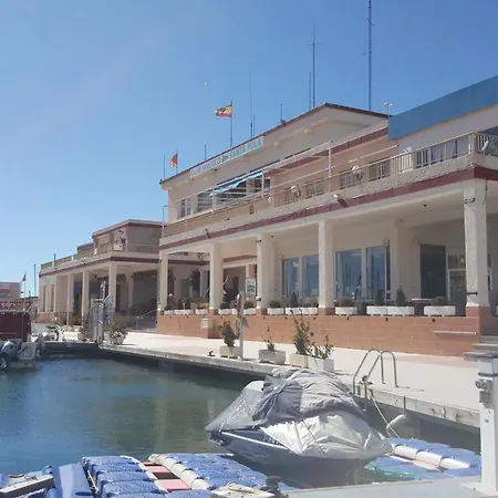 Paraiso I. Wifi.pool.tenis Apartment *